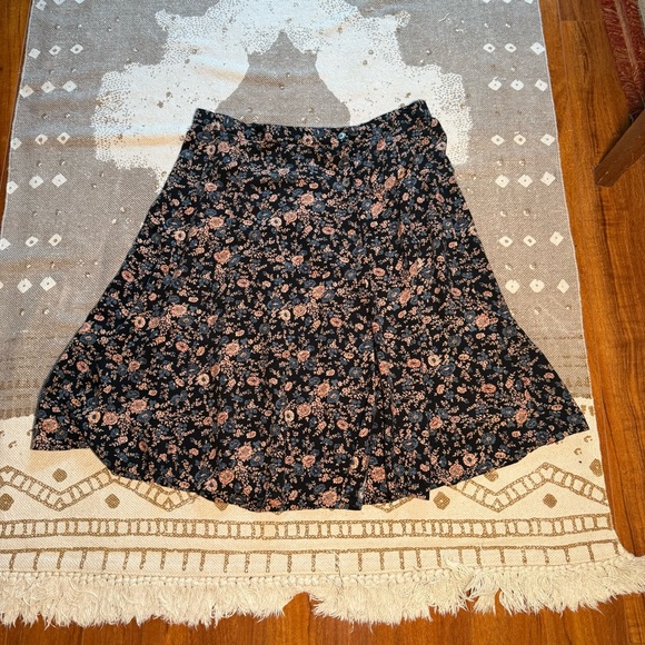 Venezia Navy Floral Midi Skirt - Picture 3 of 5